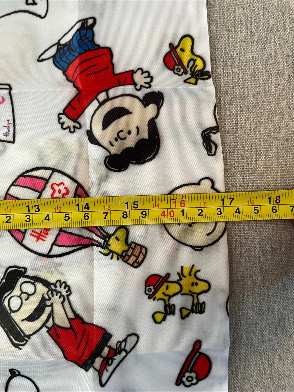 NEW Peanuts Character Foldable bag in White with Multicolor Print